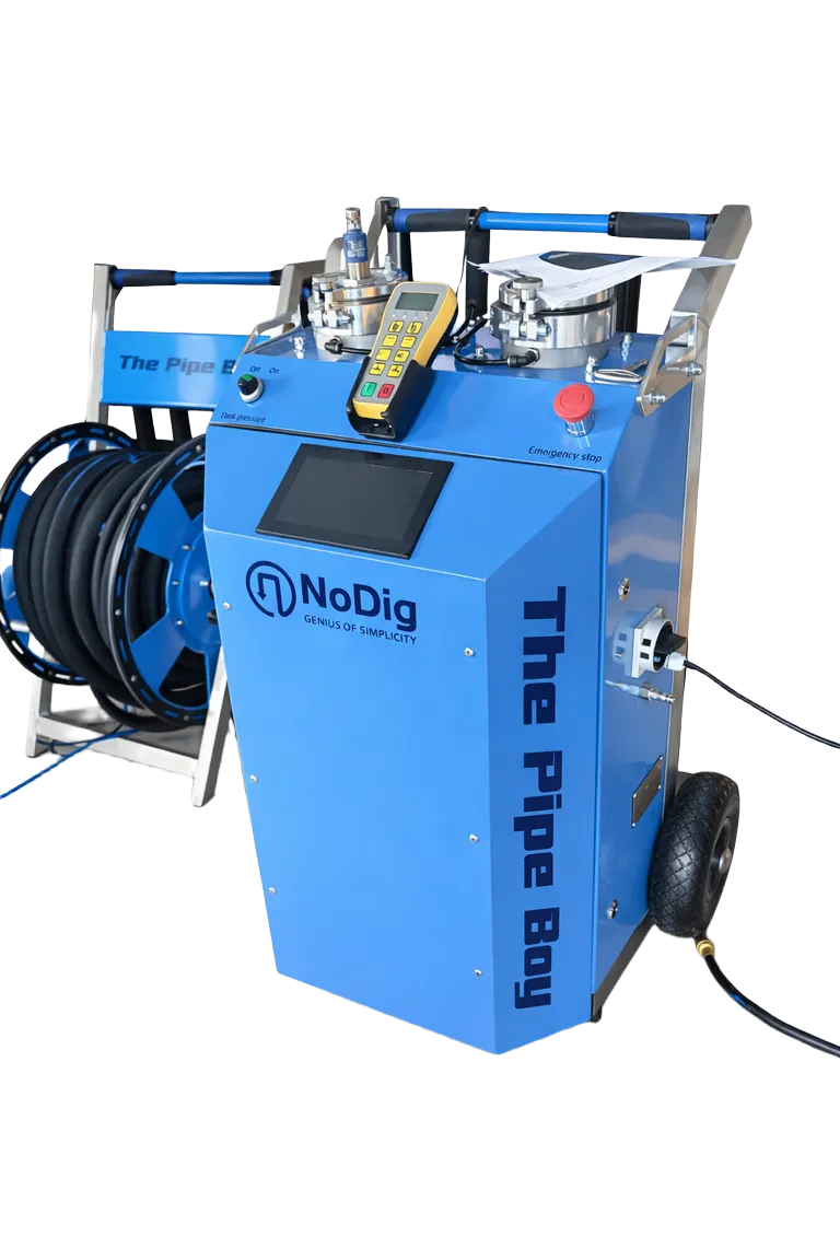 The Pipe Boy – epoxy coating application in pipe